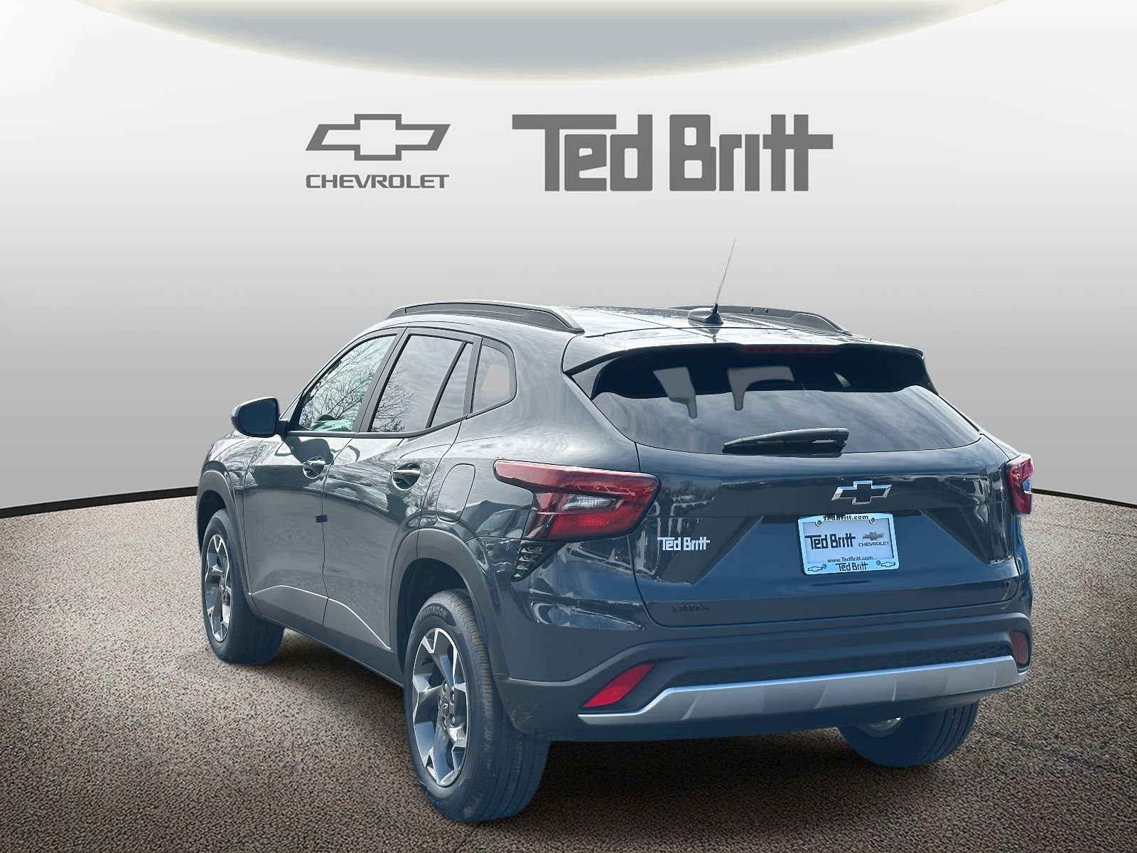 New 2026 Chevrolet Trax LT w/ Driver Confidence Package FWD image 6