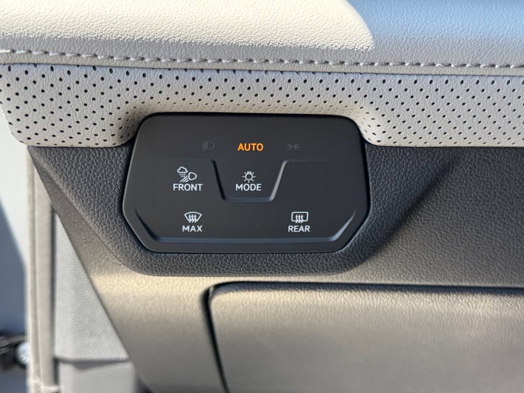 New 2026 Volkswagen Atlas Peak Edition AWD/4WD image 20