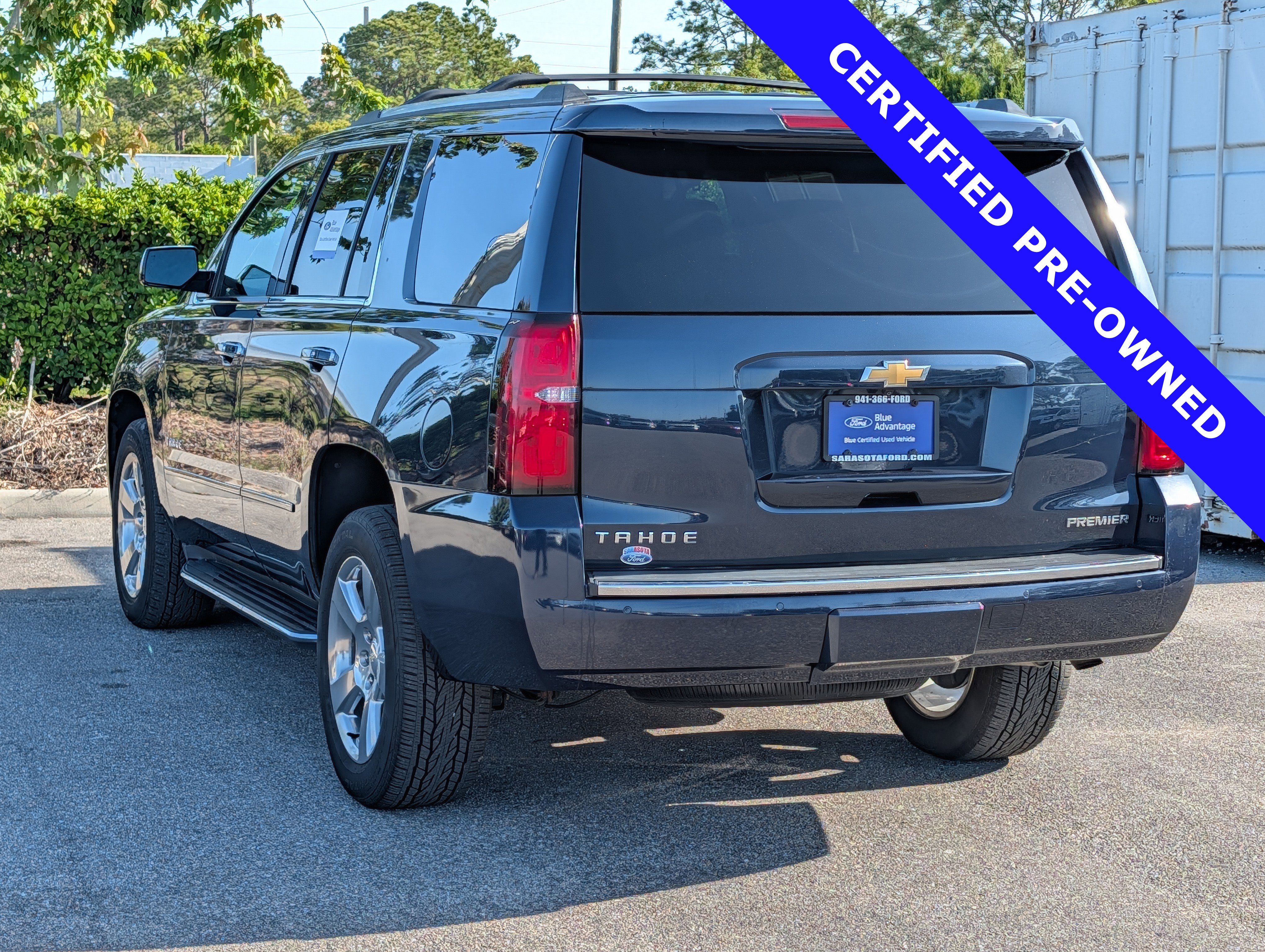 Used 2020 Chevrolet Tahoe Premier w/ Max Trailering Package AWD/4WD image 6