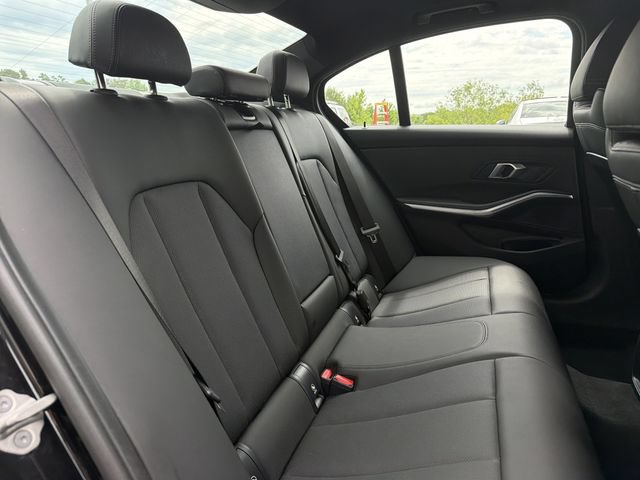 Used 2025 BMW 330i xDrive Sedan AWD/4WD image 27