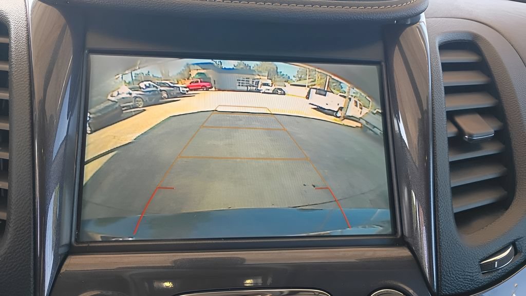 Used 2018 Chevrolet Impala LT FWD image 19