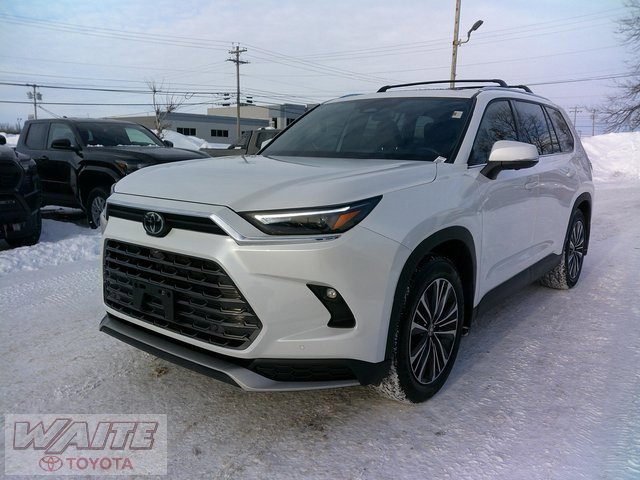 Used 2024 Toyota Grand Highlander AWD Hybrid image 5