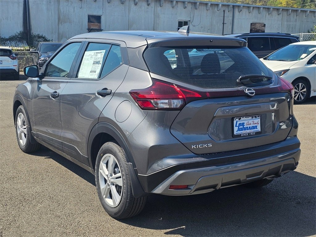 New 2025 Nissan Kicks Play S image 7