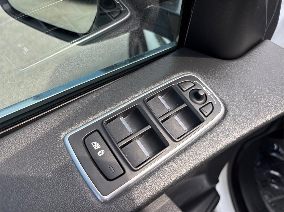 Used 2019 Jaguar F-PACE Premium AWD/4WD image 25