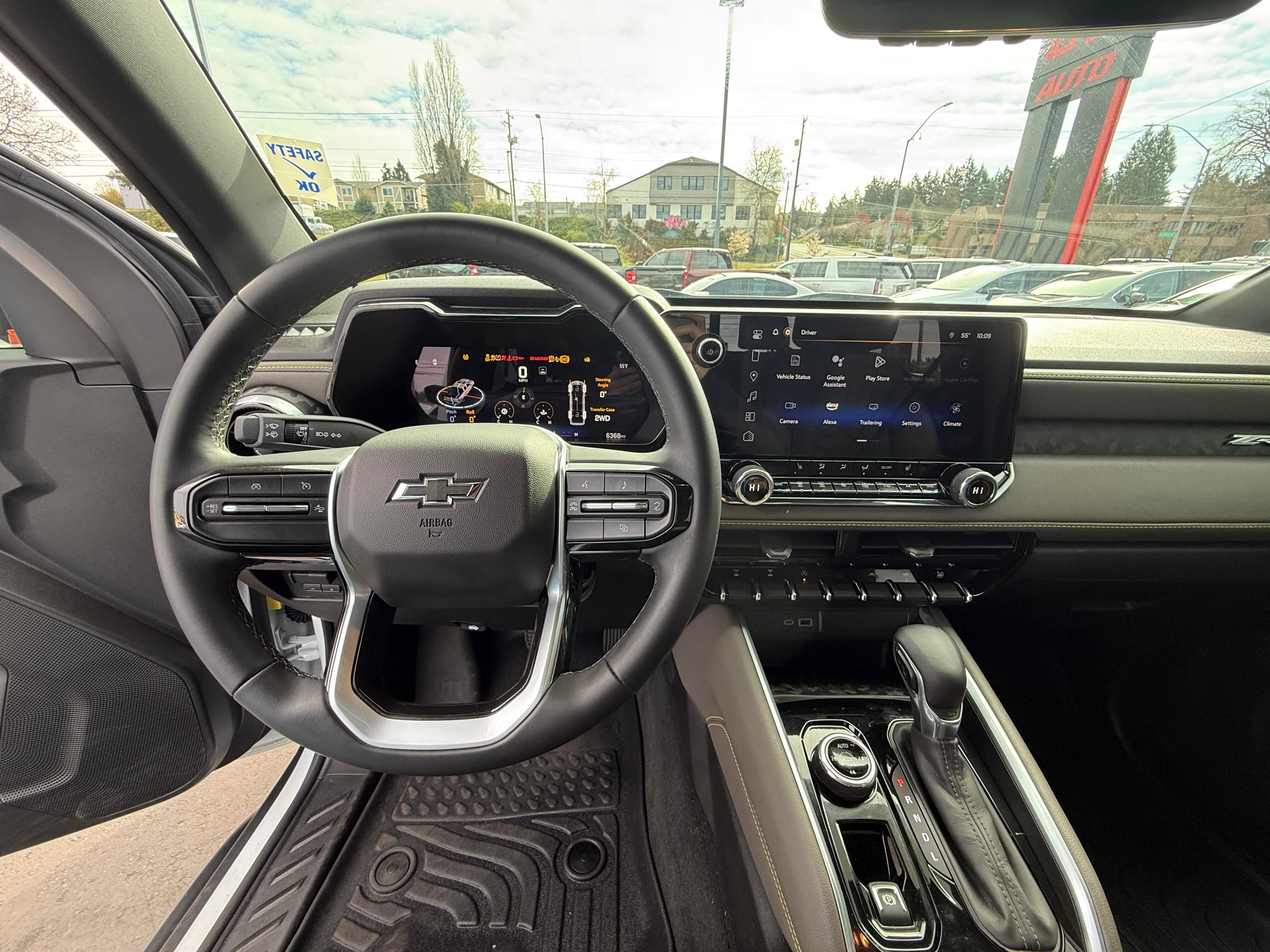 Used 2024 Chevrolet Colorado ZR2 w/ Technology Package image 14