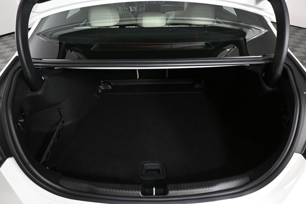 Used 2025 Mercedes-Benz C 300 Sedan image 28