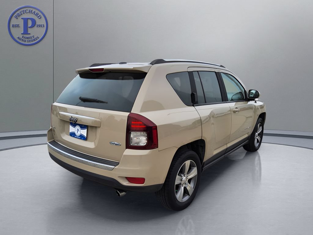 Used 2016 Jeep Compass High Altitude AWD/4WD image 7