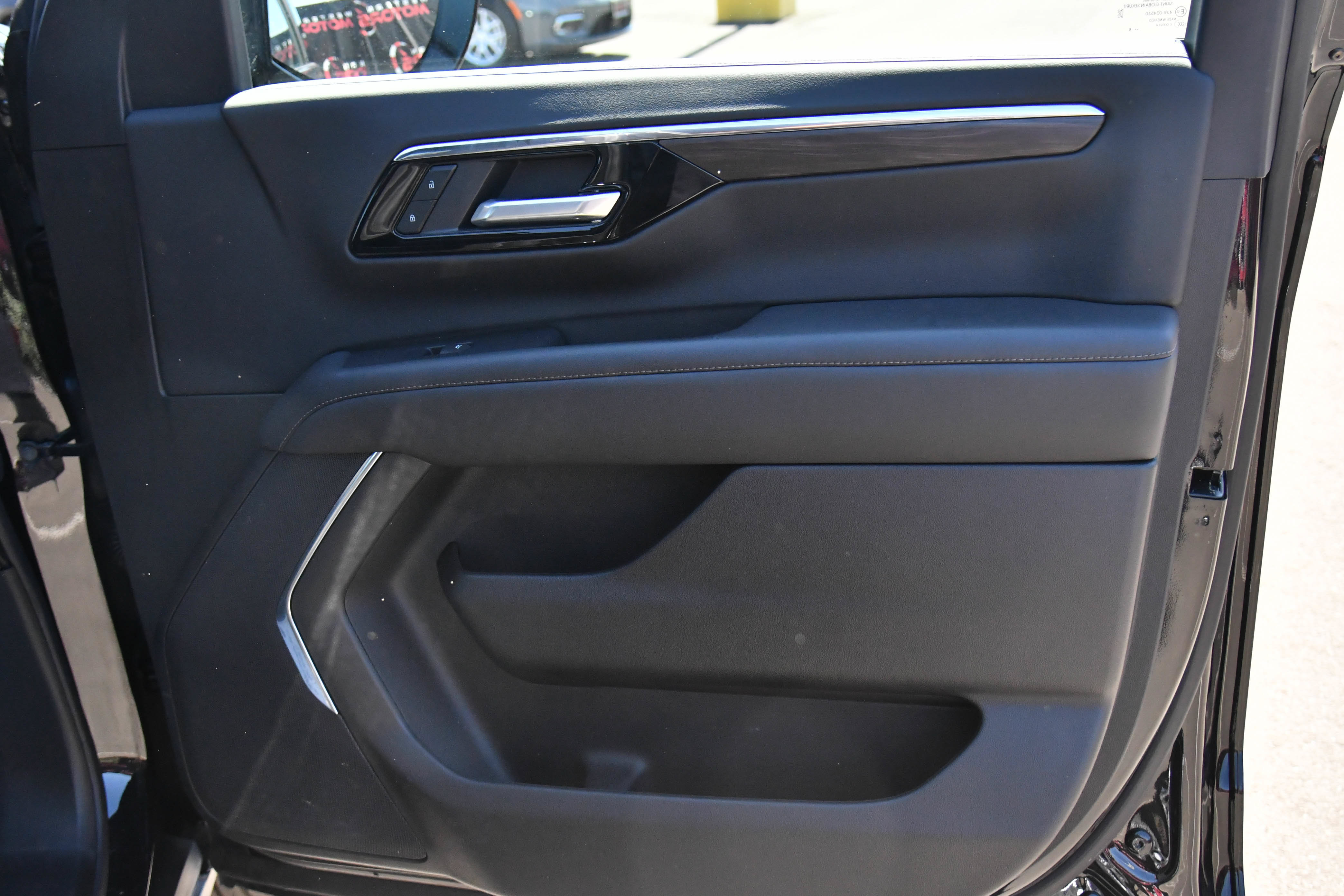 Used 2025 Chevrolet Tahoe LT AWD/4WD image 56