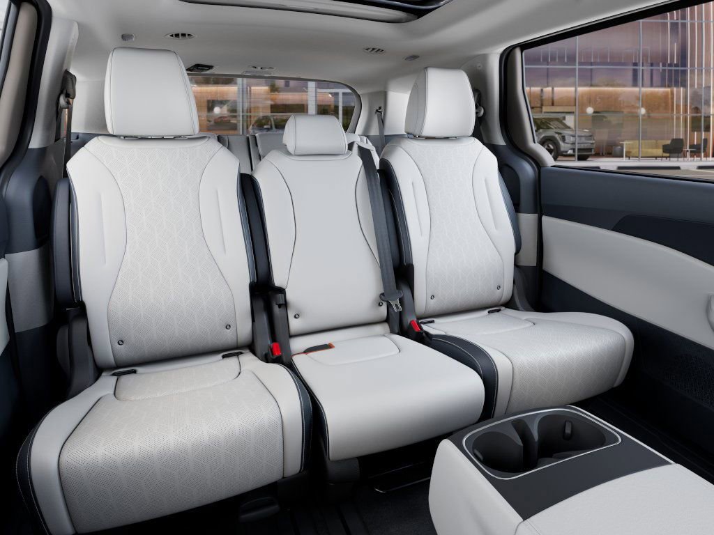 New 2026 Kia Carnival SX FWD image 16
