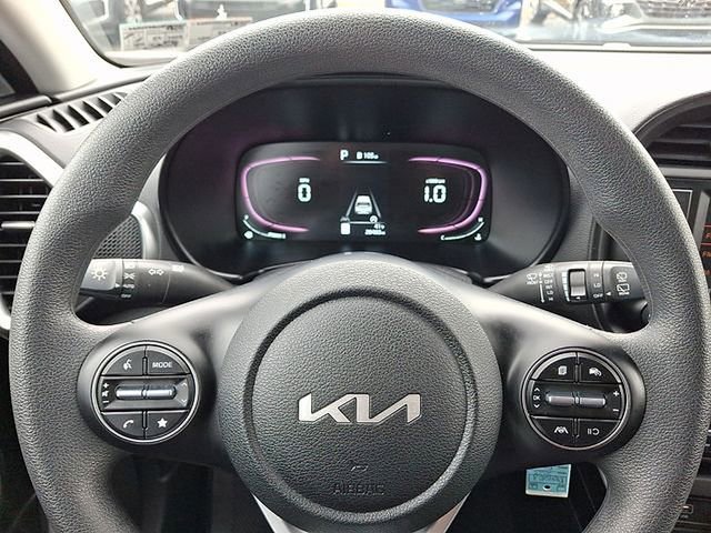 Certified 2023 Kia Soul LX w/ LX Technology Package image 18