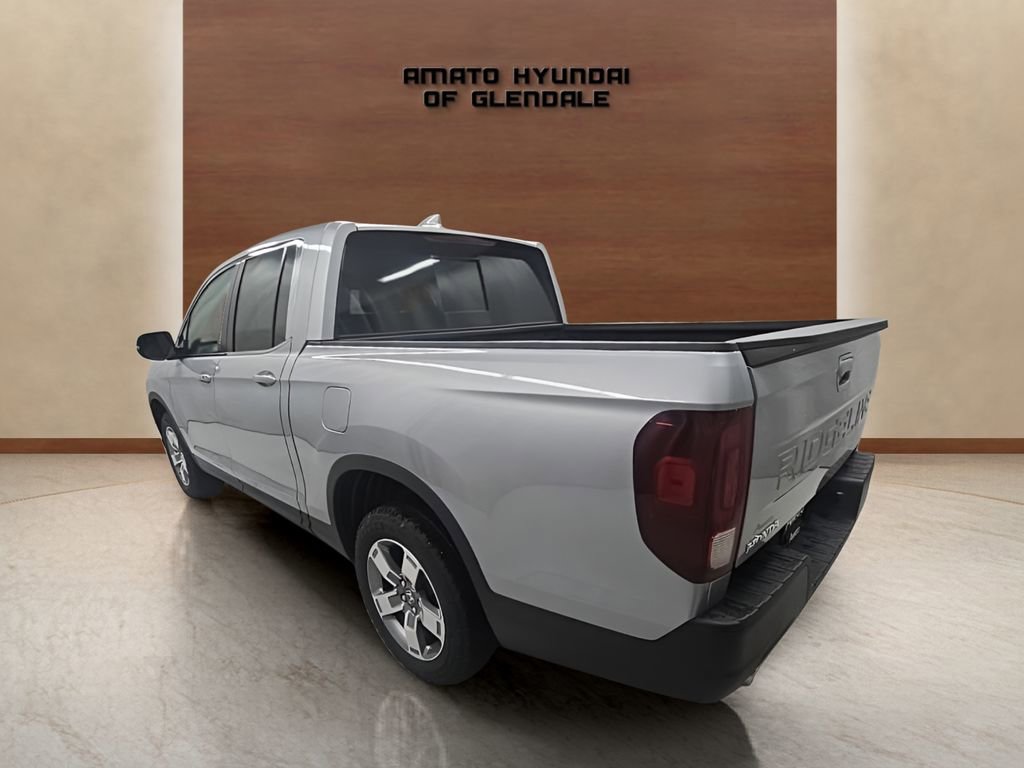 Used 2025 Honda Ridgeline RTL image 4