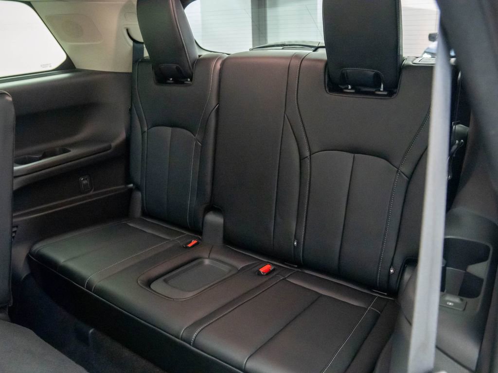 Used 2023 INFINITI QX60 Sensory w/ Cargo Package image 20