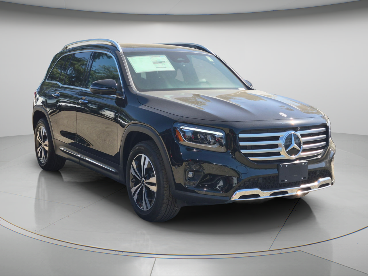New 2026 Mercedes-Benz GLB 250 image 1