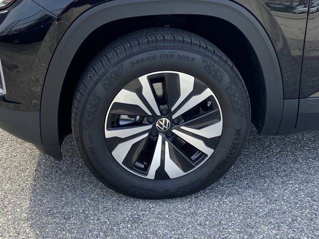 Used 2025 Volkswagen Atlas SE image 9