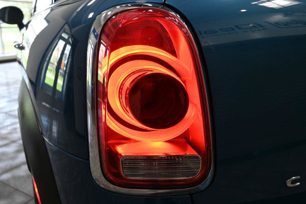 Used 2020 MINI Cooper Countryman S w/ Premium Package FWD image 36
