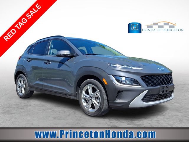 Used 2023 Hyundai Kona SEL AWD/4WD image 1