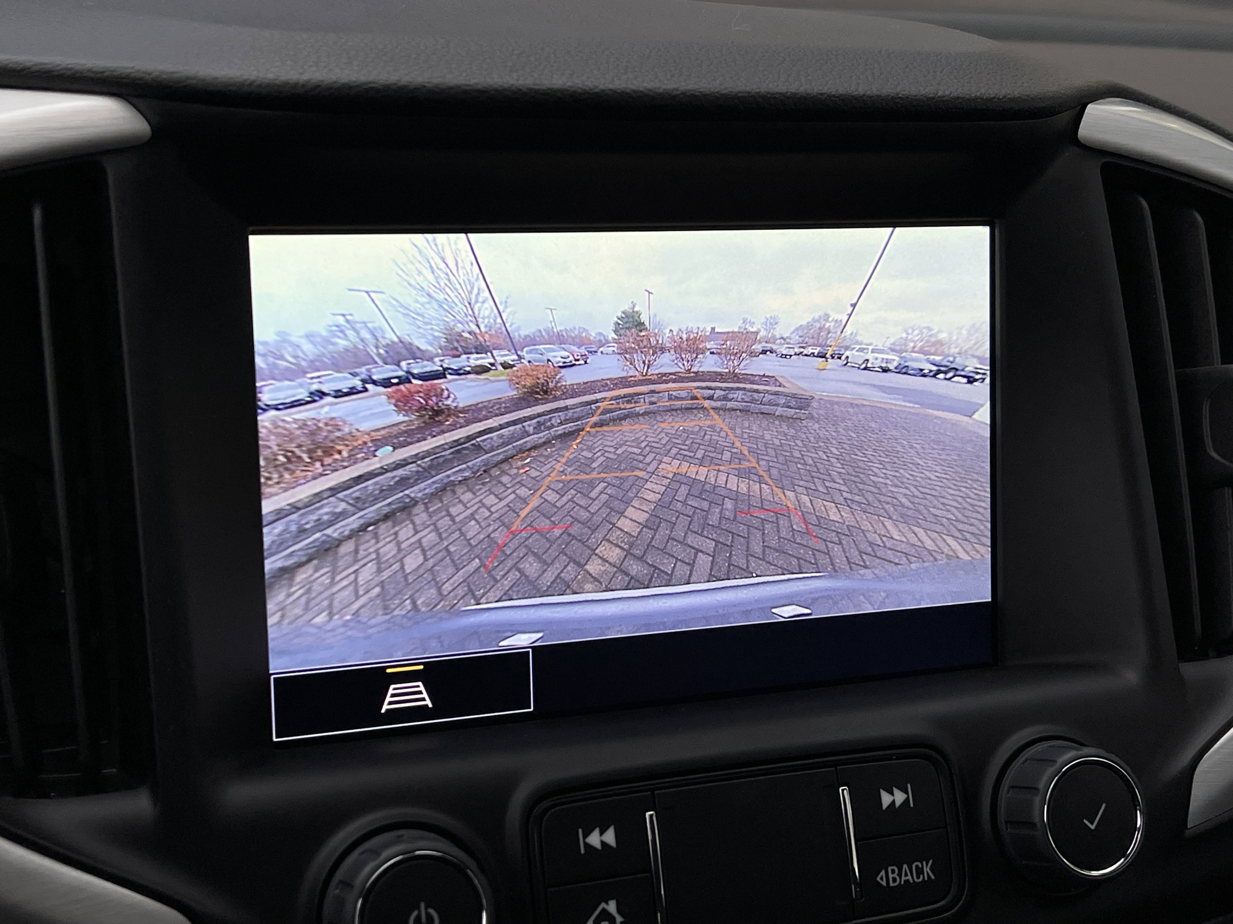 Used 2024 GMC Terrain SLT w/ Infotainment Package II image 31