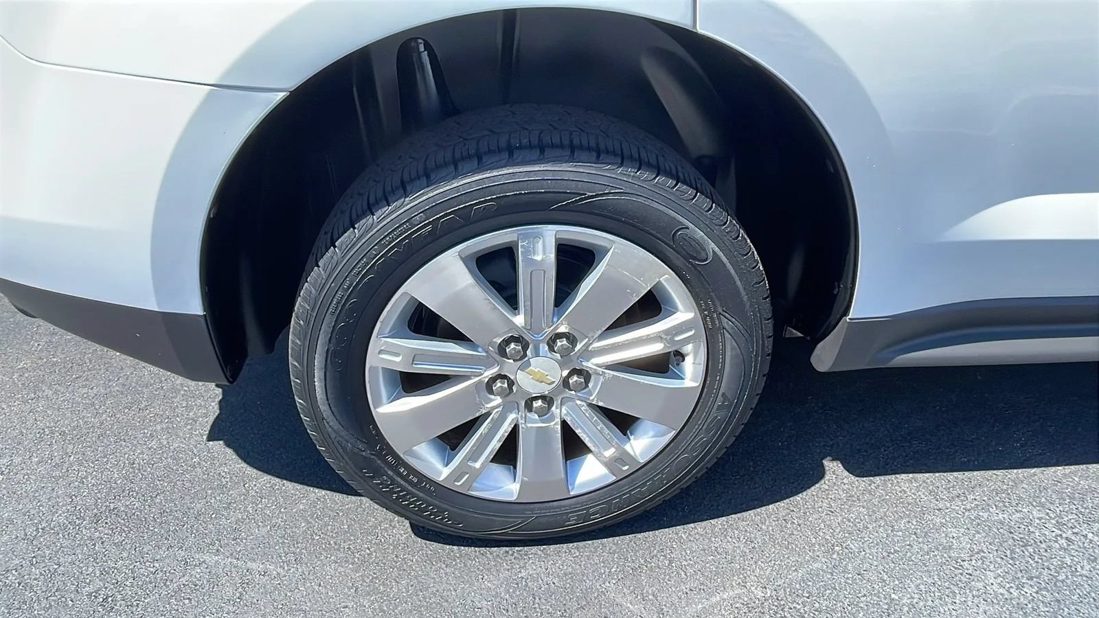 Used 2011 Chevrolet Equinox LT w/ Driver Convenience Package FWD image 27