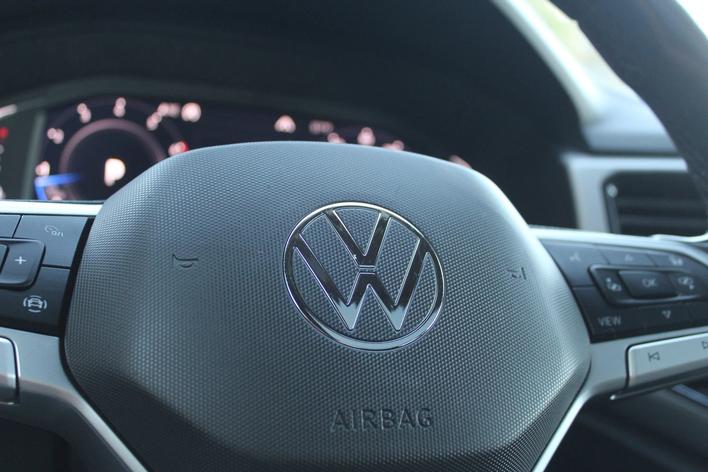 Used 2021 Volkswagen Atlas SEL image 30