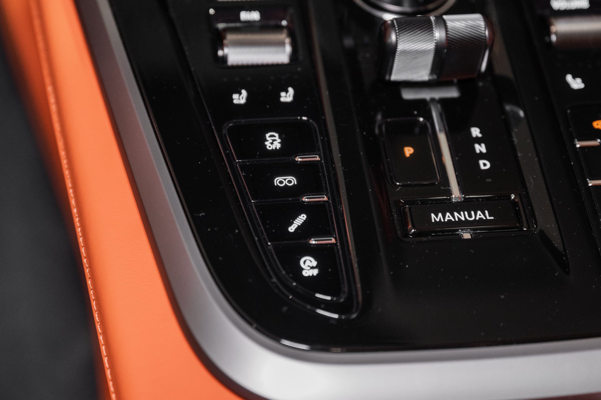 New 2026 Aston Martin DBX 707 AWD/4WD image 40