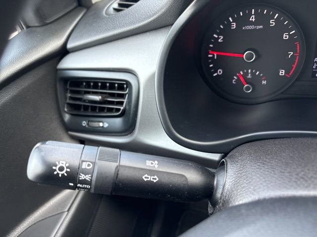 Used 2021 Kia Rio LX image 19