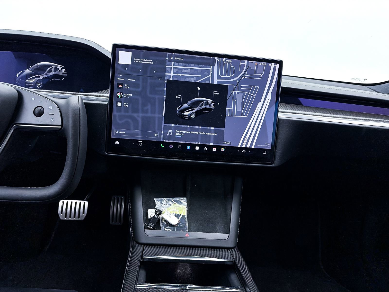 Used 2022 Tesla Model S Plaid image 4