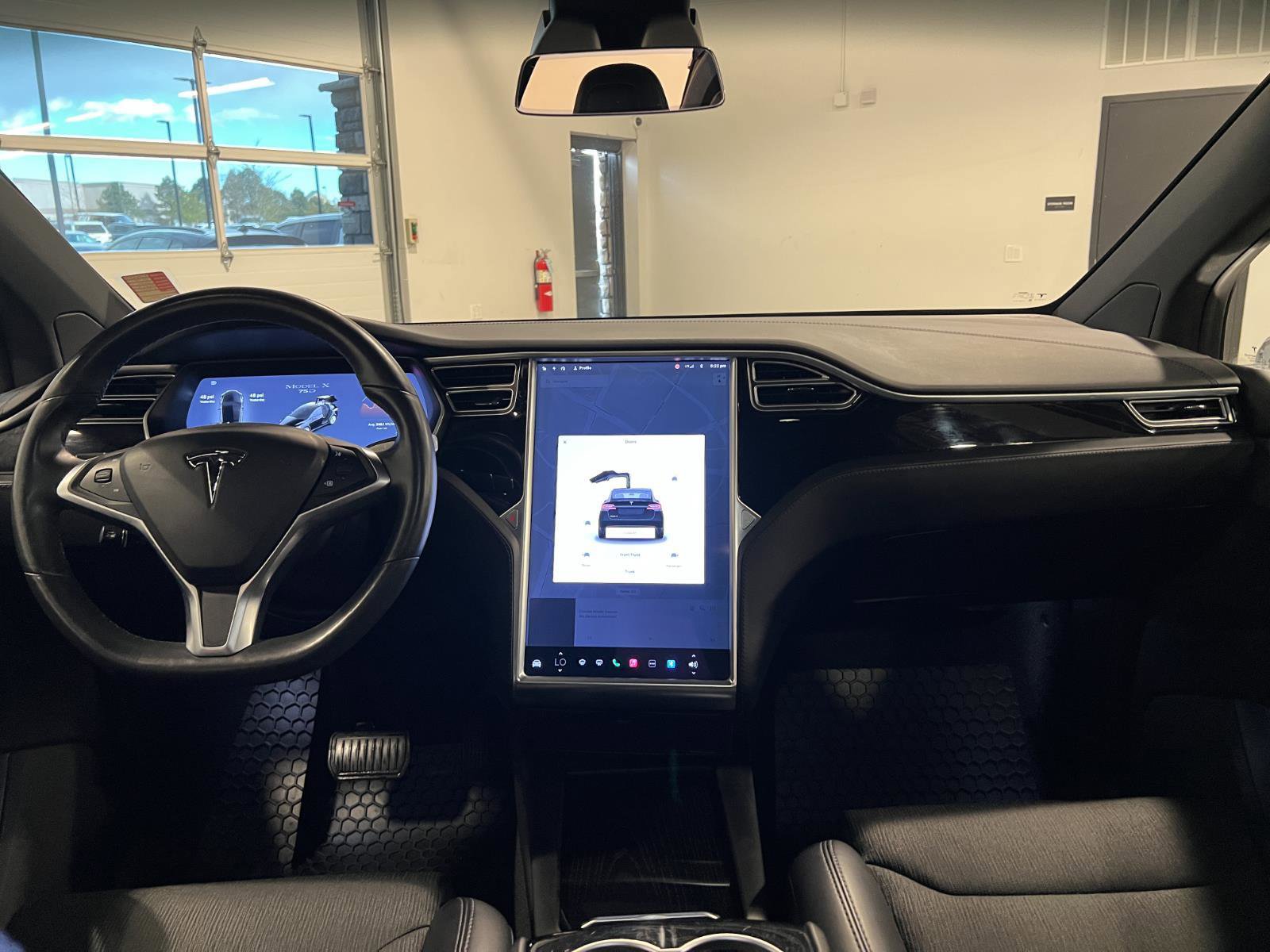 Used 2018 Tesla Model X 75D image 29