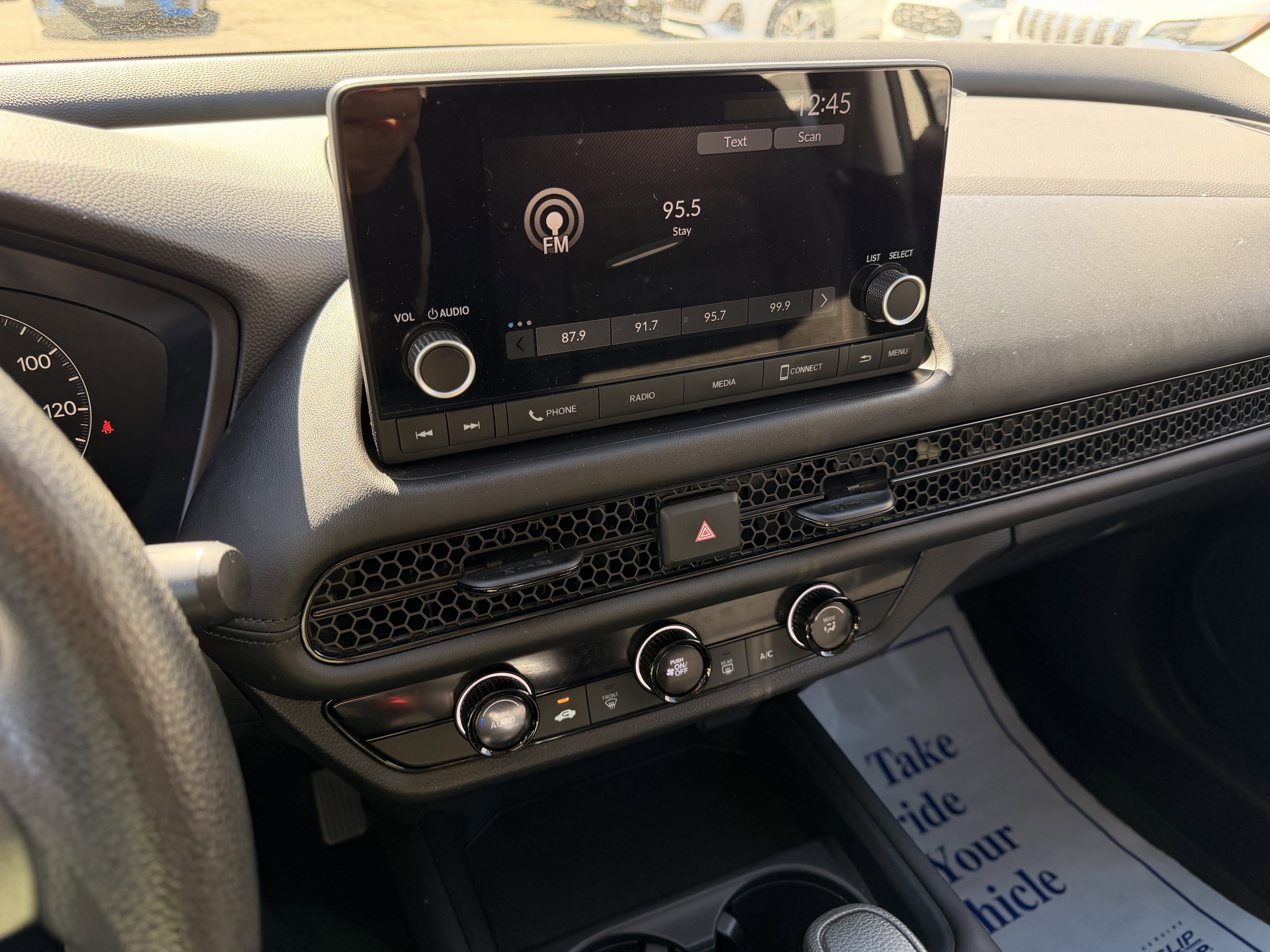 Certified 2024 Honda HR-V LX image 22