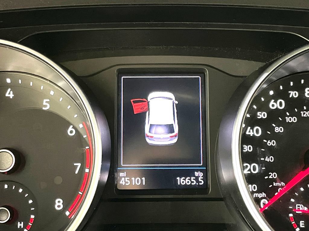 Used 2021 Volkswagen Tiguan SE R-Line image 30