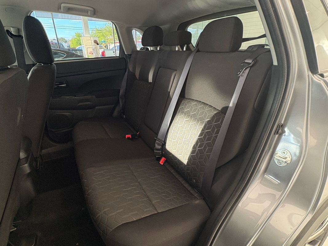 Used 2025 Mitsubishi Outlander Sport ES AWD/4WD image 22