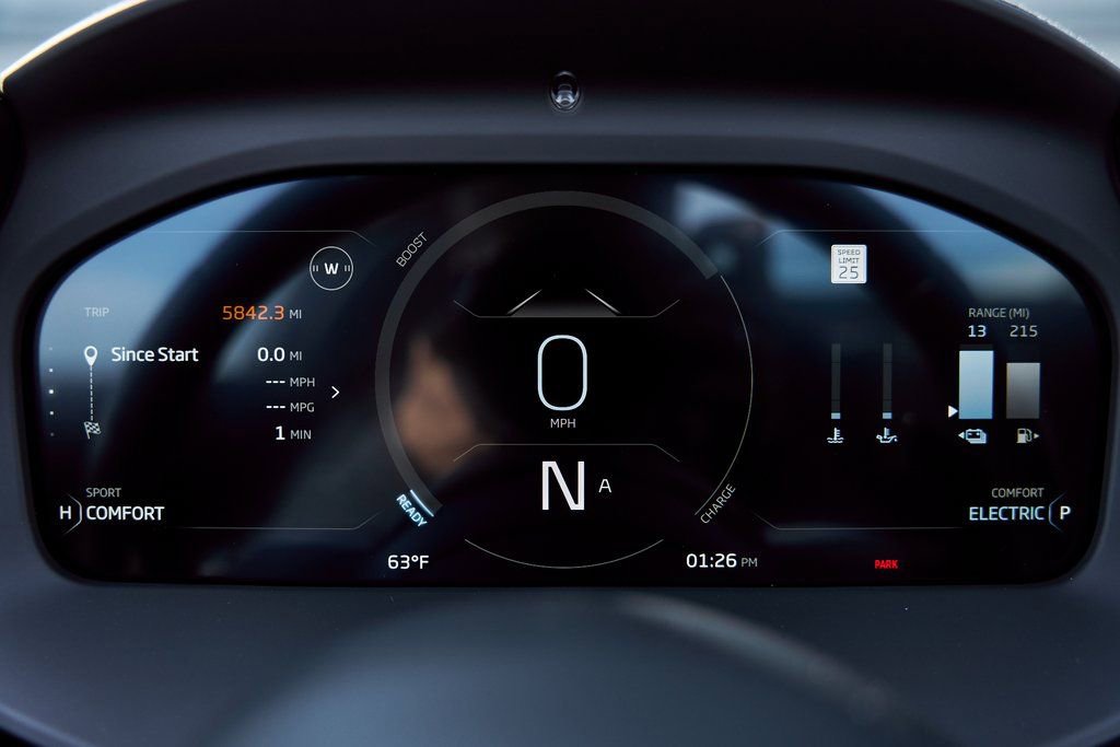Used 2025 McLaren Artura Spider RWD image 61