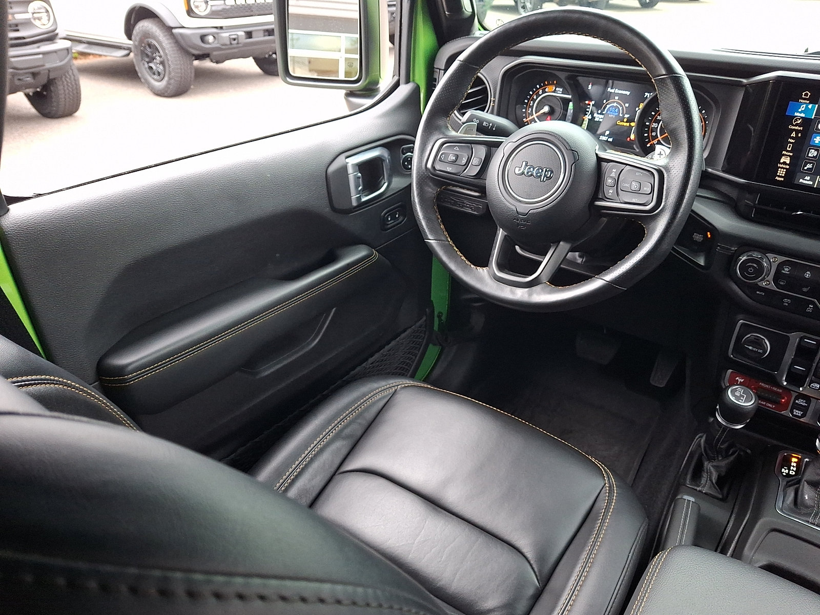 Used 2025 Jeep Wrangler Unlimited Rubicon 392 AWD/4WD image 13