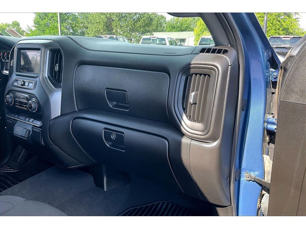 Used 2024 Chevrolet Silverado 2500 Custom AWD/4WD image 18