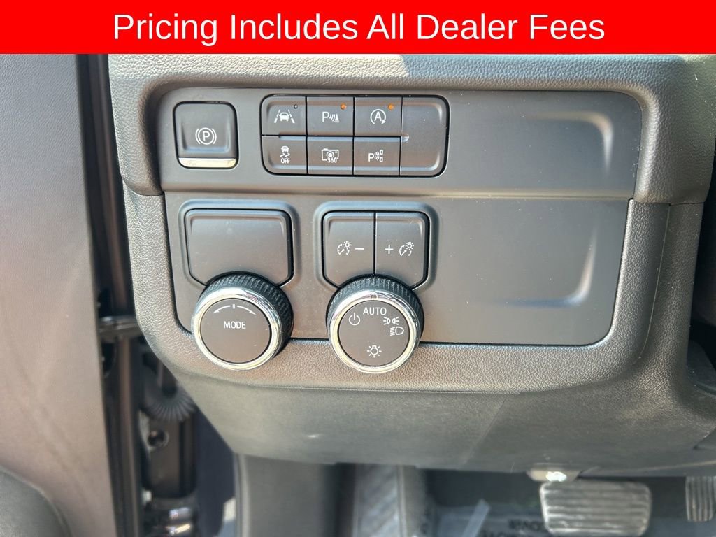Used 2025 Chevrolet Tahoe LT RWD image 7