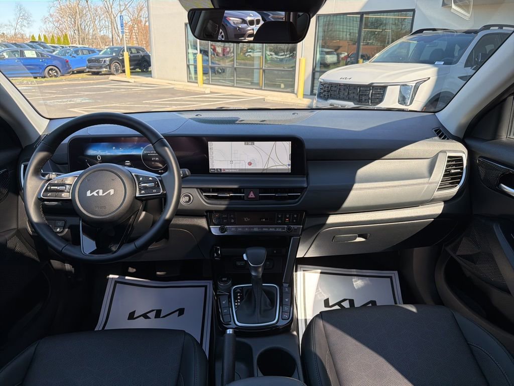 Used 2025 Kia Seltos EX w/ EX Sunroof Package image 24