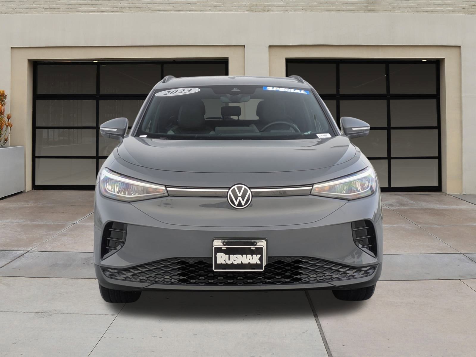 Used 2023 Volkswagen ID.4 Pro image 6