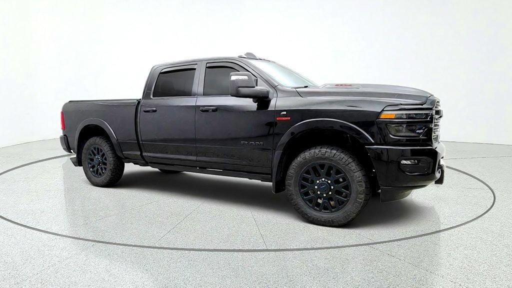 Used 2025 RAM 2500 Limited AWD/4WD image 3
