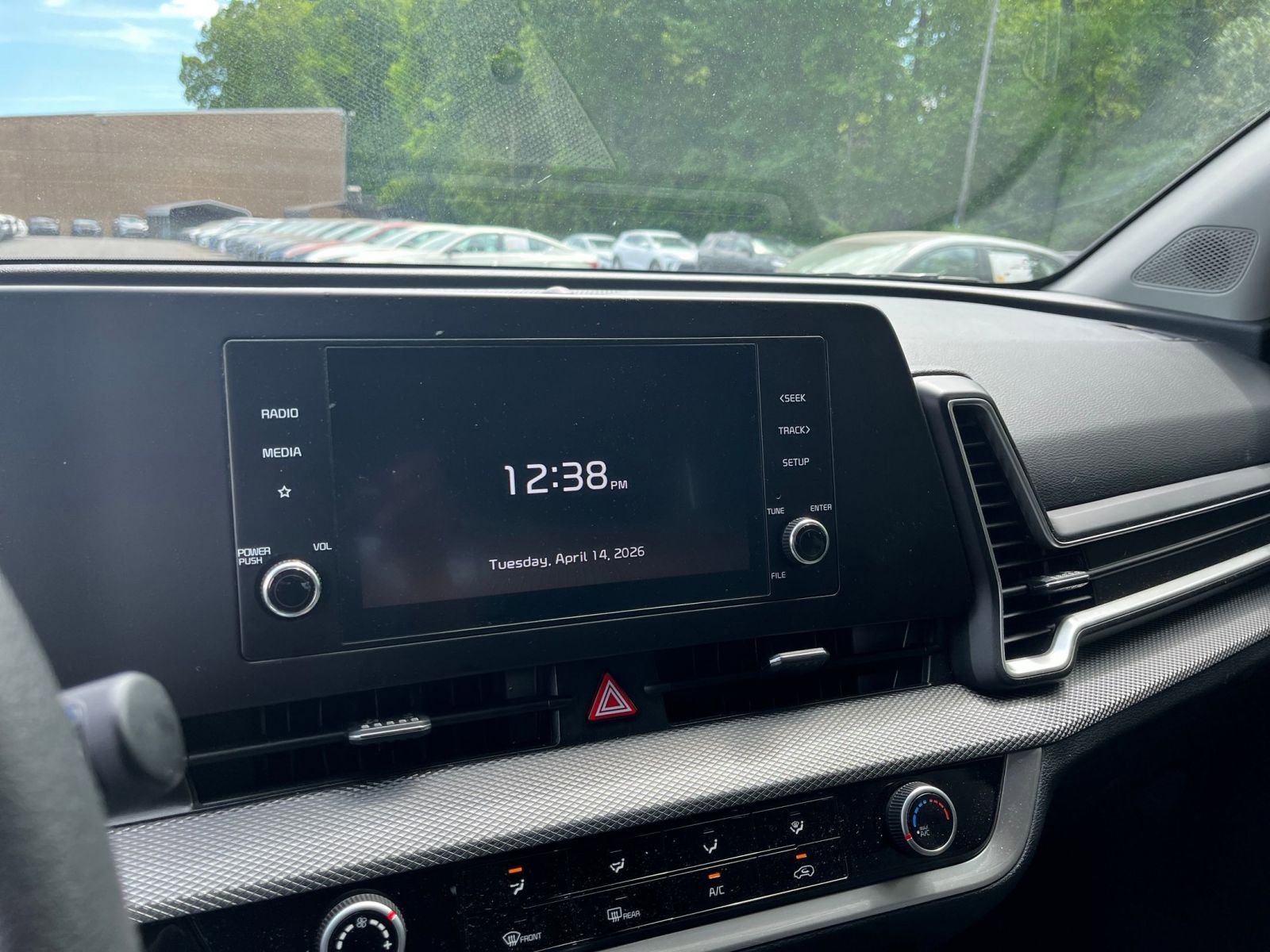 Used 2025 Kia Sportage LX image 17