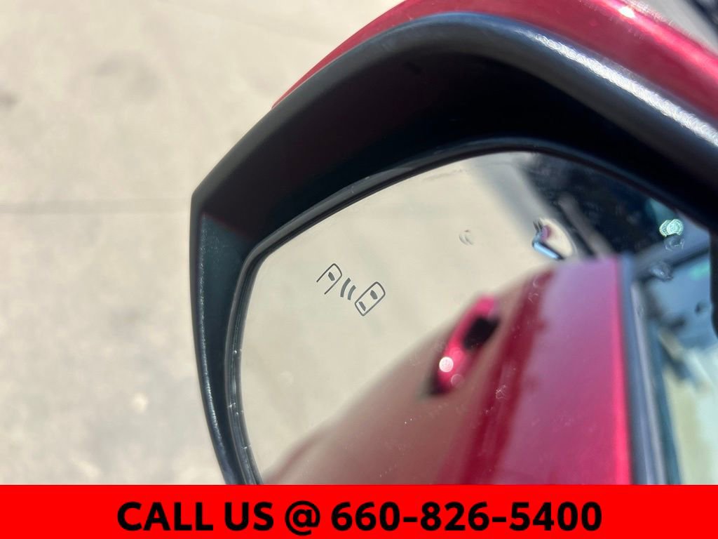 Used 2025 Toyota RAV4 XLE image 12