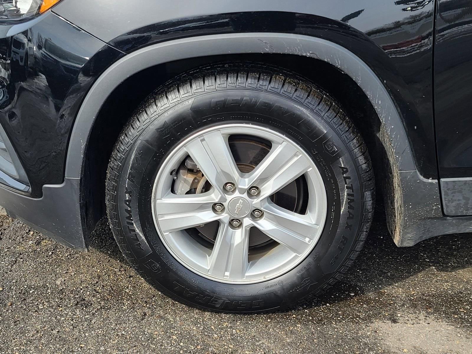 Used 2020 Chevrolet Trax LS w/ Tint and Cruise Package image 30