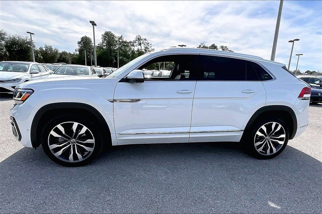 Certified 2023 Volkswagen Atlas Cross Sport SEL Premium R-Line image 8