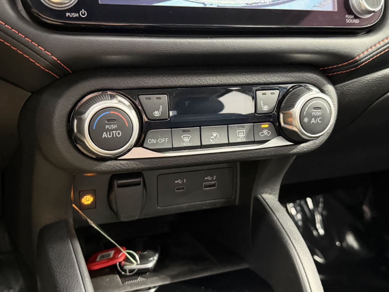 Used 2025 Nissan Versa SR FWD image 22