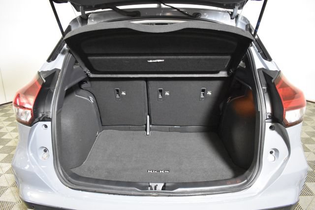 Used 2021 Nissan Kicks SR w/ SR Premium Package FWD image 30