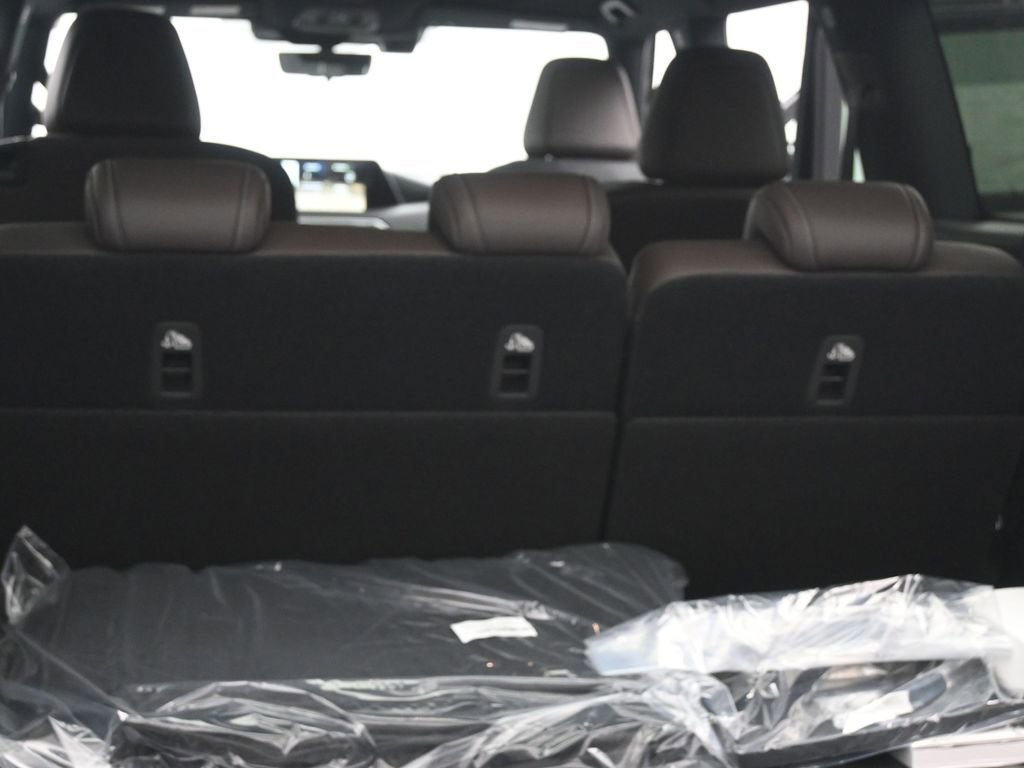 New 2026 Nissan Armada Platinum Reserve image 22