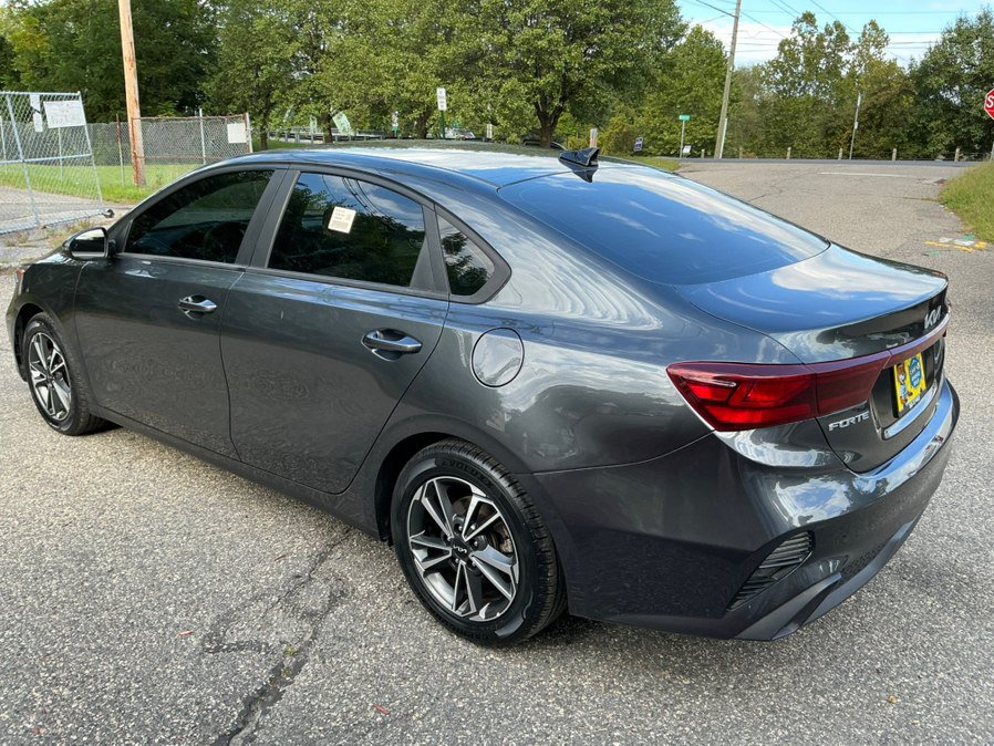 Used 2023 Kia Forte LXS w/ LXS Technology Package FWD image 13