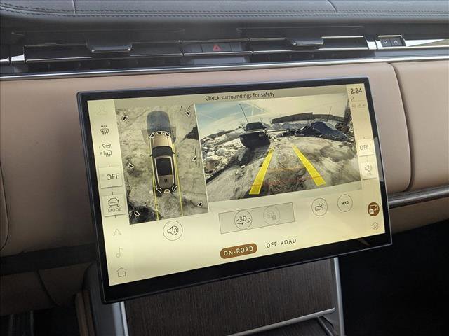 New 2026 Land Rover Range Rover Long Wheelbase SE image 13