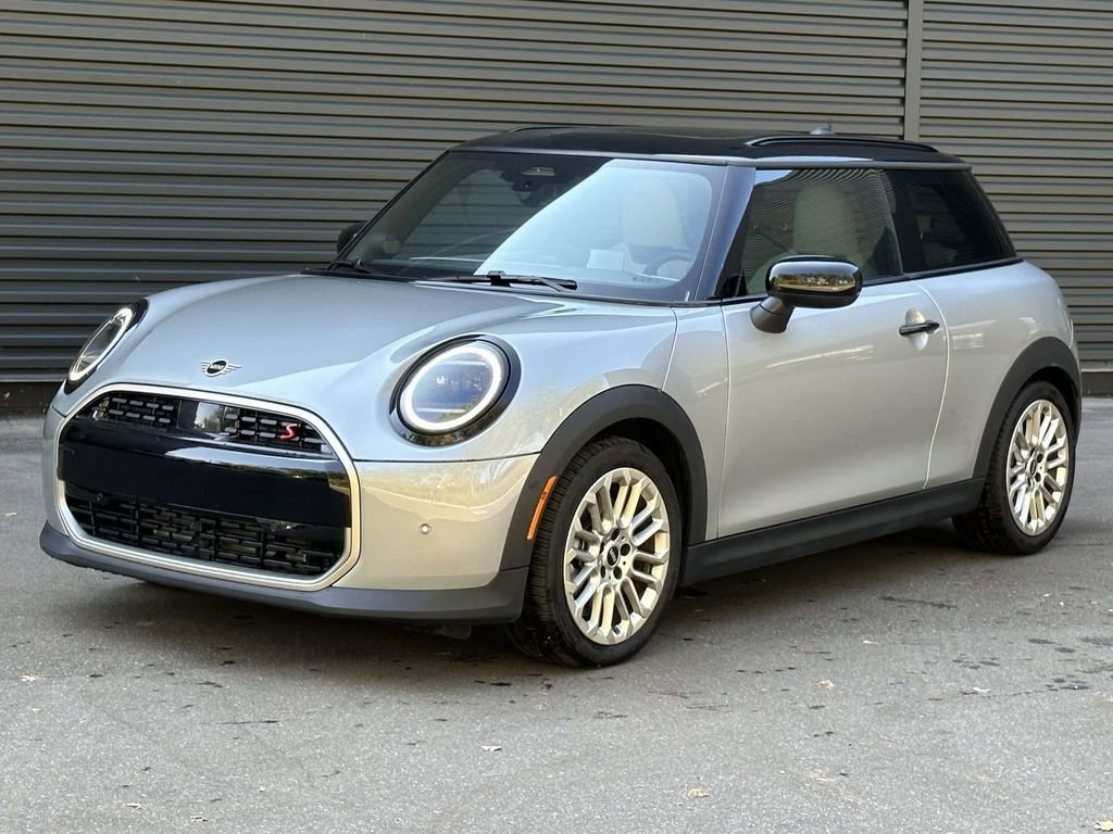 Used 2025 MINI Cooper S image 1