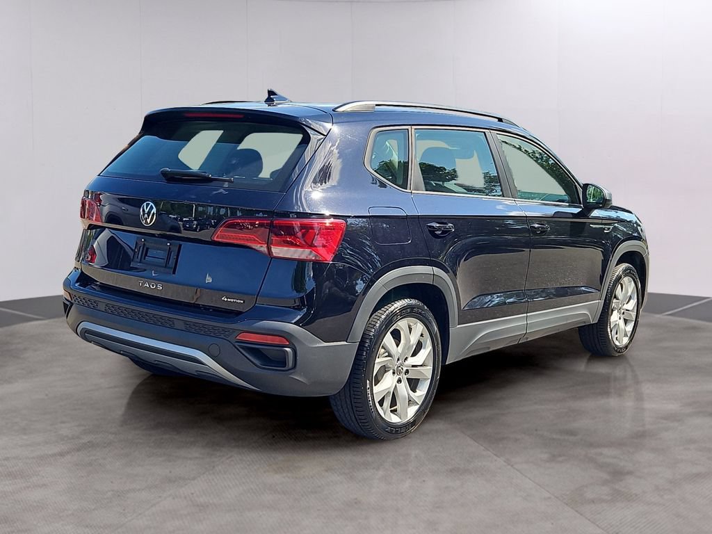 Used 2023 Volkswagen Taos S w/ Driver Assistance Package AWD/4WD image 4