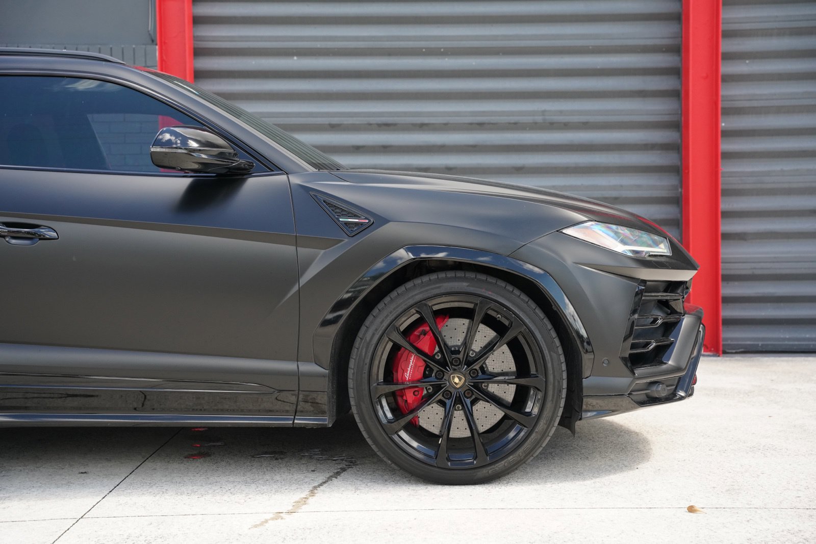 Used 2019 Lamborghini Urus AWD/4WD image 5