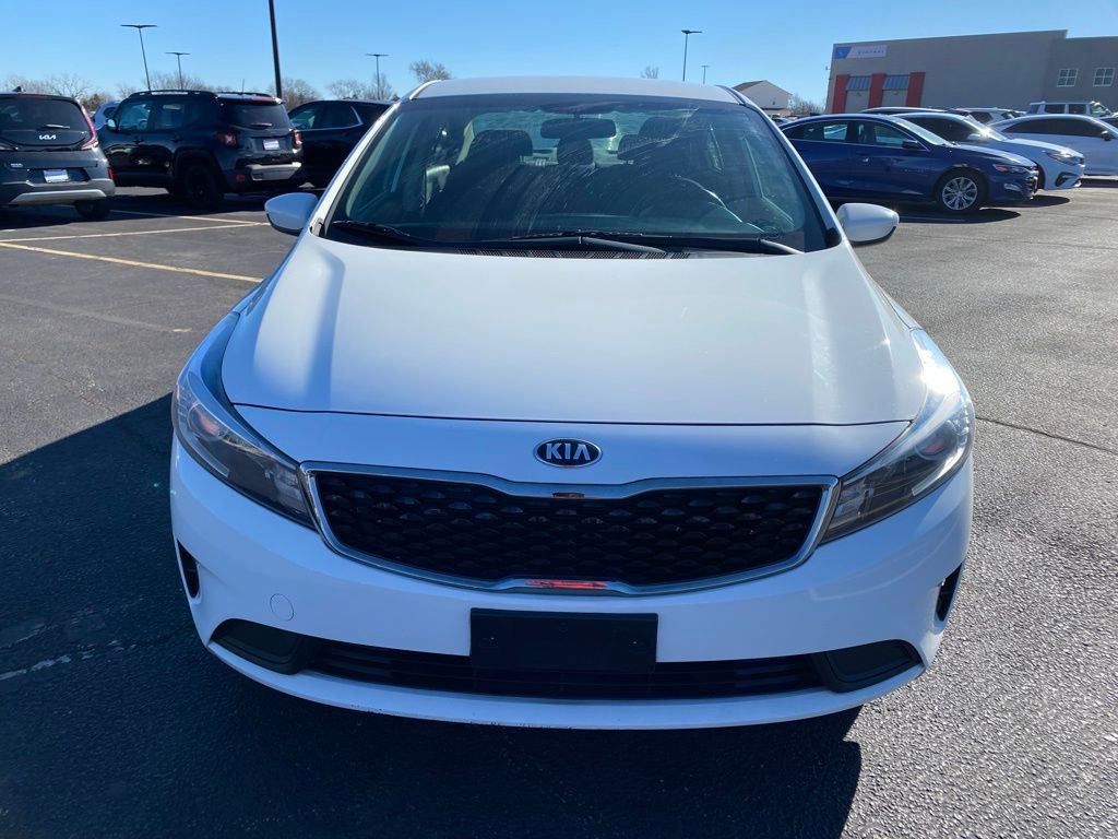 Used 2017 Kia Forte S image 4